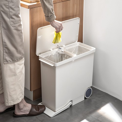 Narrow recycling kitchen - recycling, pedal